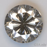 This diamond displays a “Poor” cut grade.