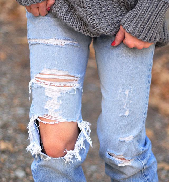 как сделать порванные коленки на джинсах