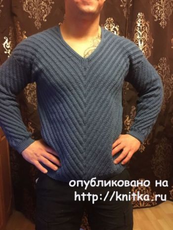 Мужской свитер узором диагональная резинка спицами