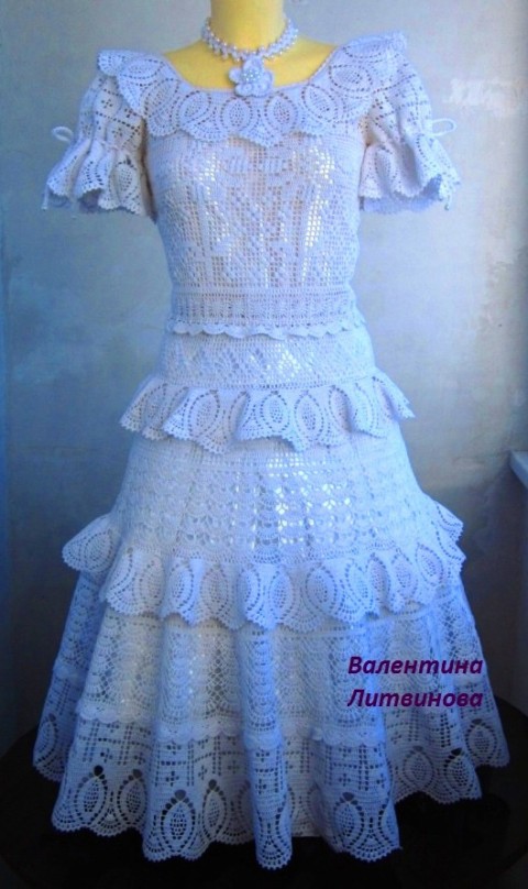 Детское платье Праздничное, связанное крючком. Работа Валентины Литвиновой