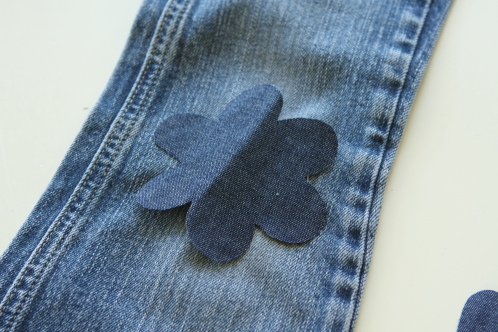 Цветок из джинса