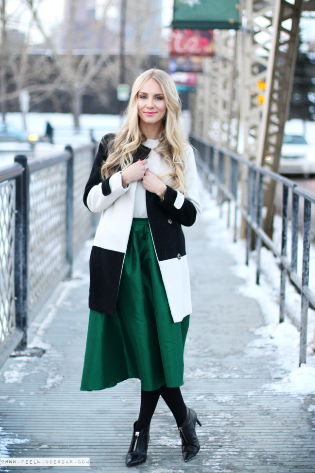 С чем носить зеленую юбку зимой: вариант с юбкой-миди