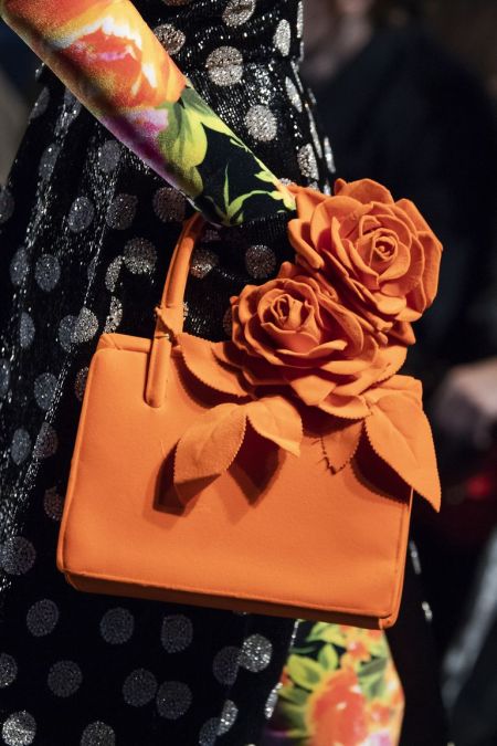 Оранжевая сумка с объемными розами Richard Quinn