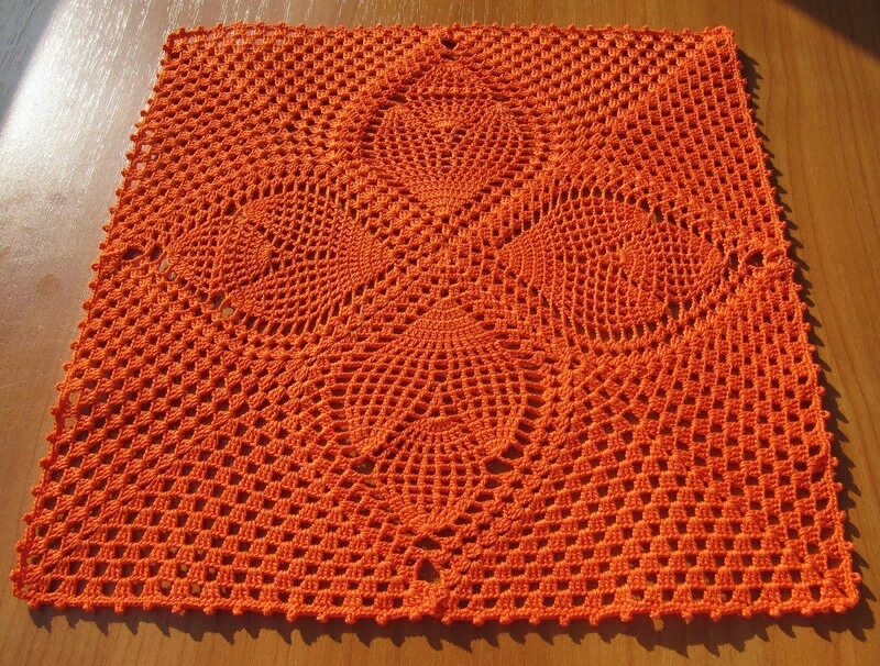 Square crochet doily patterns with diagrams