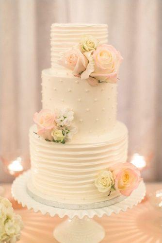 simple romantic white bridal cakes 4